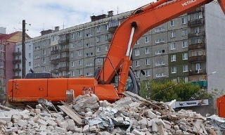 Вывоз строительного мусора с участка в Тулуне недорого от 1561 руб. | 2Землекопа-Тлн